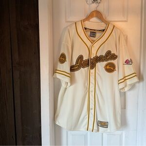 Retro jersey size 2X with a great color combo that just works.